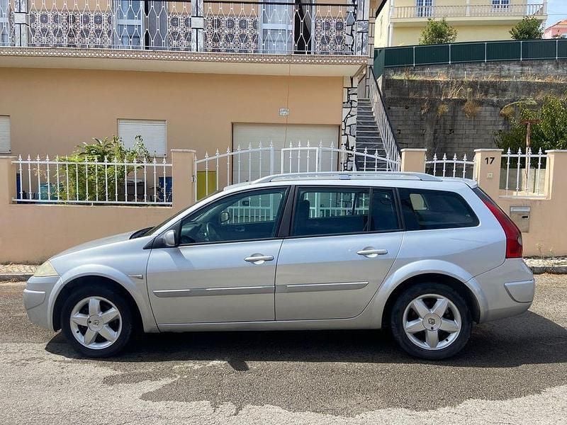 Usado 2008 Renault Mégane III Sedan | € 1.900 (Super Preço) - Imagem 1/4