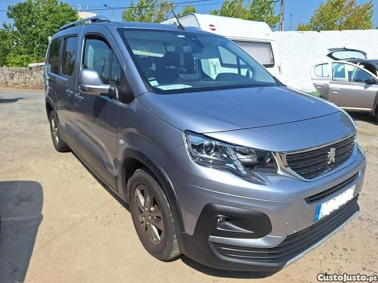 Cinza Usado 2020 Peugeot Rifter Monovolume | € 21.600 - Imagem 1/1