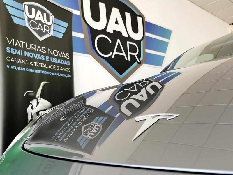 Usado Tesla Model Y Long Range AWD 253 kW (345 HP) 2023 Cinzento SUV