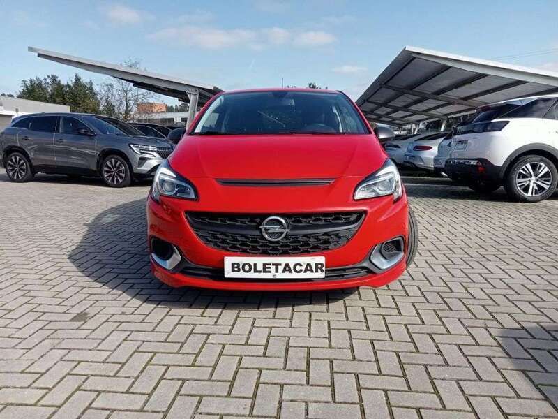 Usado Opel Corsa 150 HP (110 kW) 2019 Verde Coupé