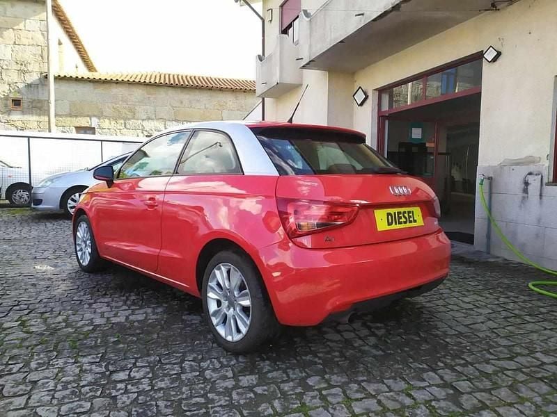 Usado Audi A1 90 HP (66 kW) 2012 Vermelho Citadino