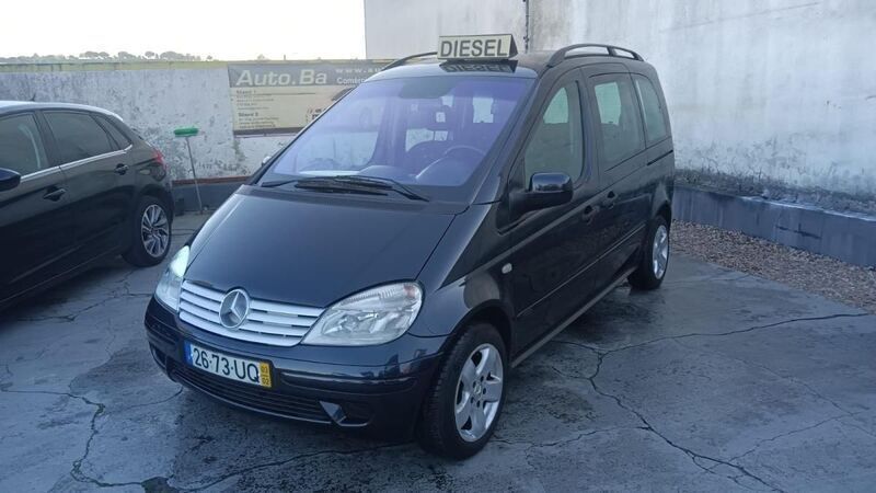 Cinza Usado 2003 Mercedes Vaneo Monovolume | € 6.490 - Imagem 1/4