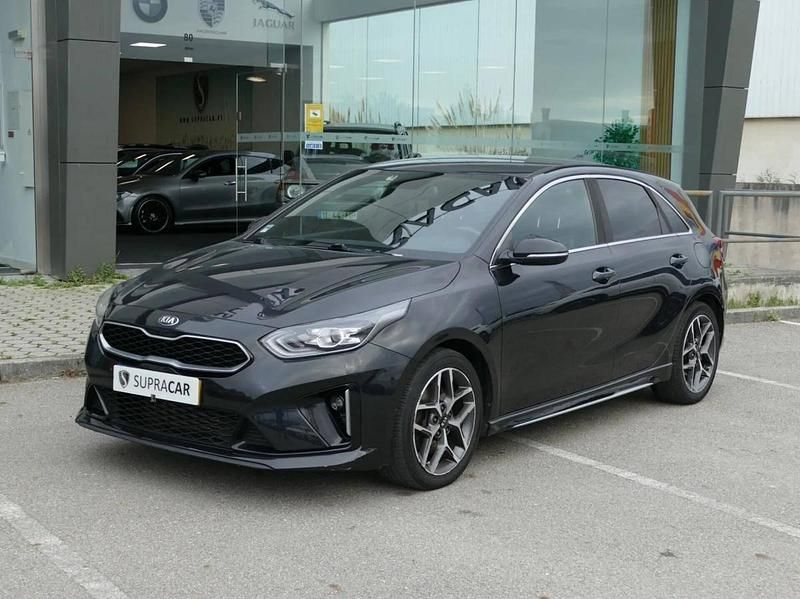 Preto Usado 2019 Kia Ceed | € 14.990 (Preço justo) - Imagem 1/4
