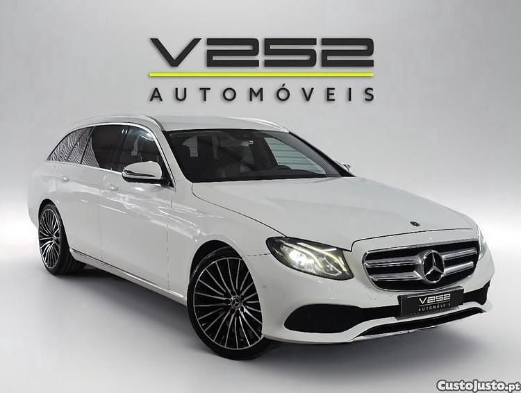 Branco Usado 2017 Mercedes E220 Avantgarde Carrinha | € 21.900 (Caro) - Imagem 1/1