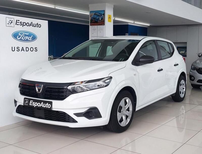Branco Usado 2022 Dacia Sandero Essentiel Citadino | € 12.990 (Preço justo) - Imagem 1/4