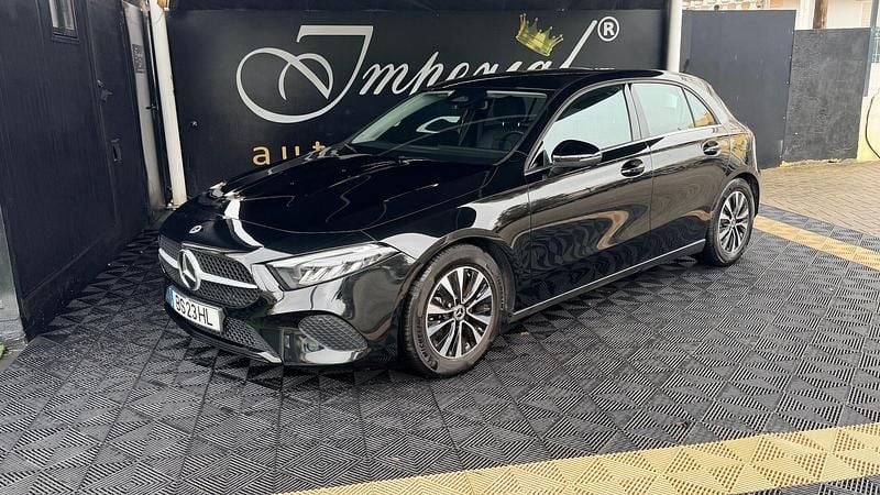 Usado Mercedes A200 163 HP (119 kW) 2025 Preto Sedan
