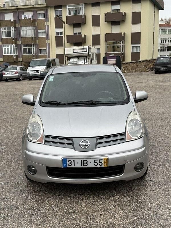 Usado Nissan Note Acenta 86 HP (63 kW) 2009 Cinza Citadino
