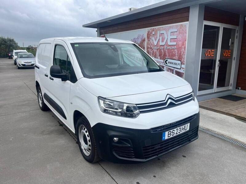 Branco Usado 2020 Citroën Berlingo Monovolume | € 14.950 (Preço justo) - Imagem 1/4