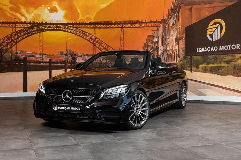 Preto Usado 2019 Mercedes C220 AMG line Cabrios | € 39.900 (Bom preço) - Imagem 1/4