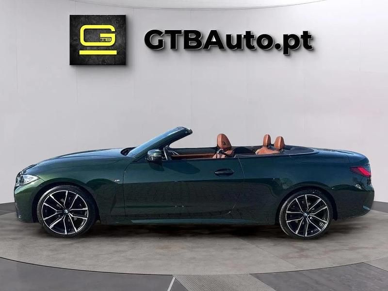 Verde Usado 2023 BMW 420 M Sport Cabrios | € 46.999 - Imagem 1/4