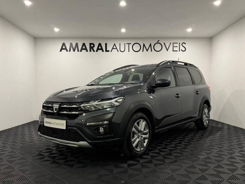 Cinza Usado 2023 Dacia Jogger Comfort Carrinha | € 17.900 (Bom preço) - Imagem 1/4