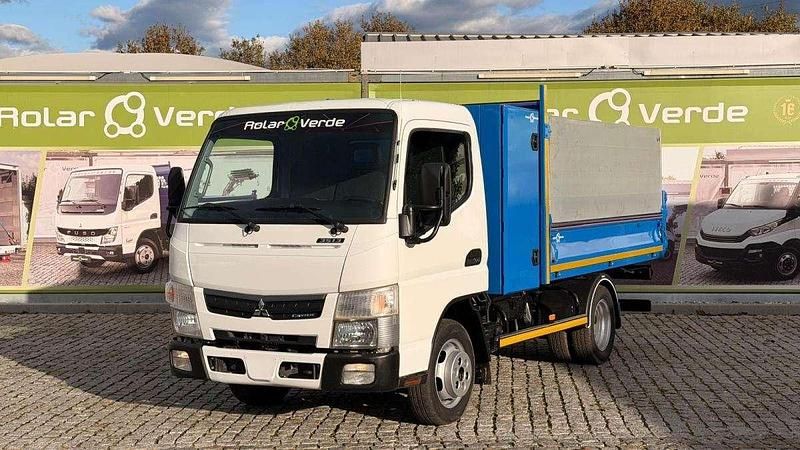 Branco Usado 2018 Mitsubishi Canter | € 32.500 - Imagem 1/4