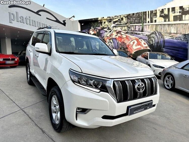 Branco Usado 2011 Toyota Land Cruiser SUV | € 39.950 - Imagem 1/1