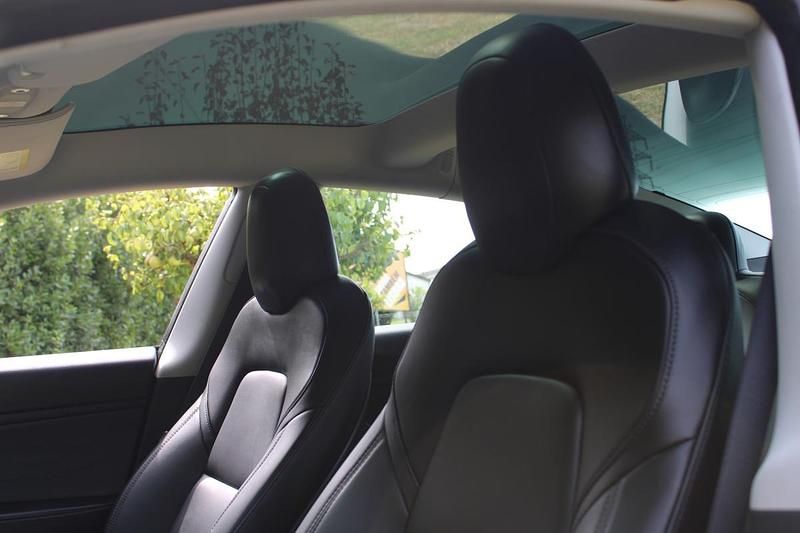 Usado Tesla Model 3 225 kW (306 HP) 2021 Cinzento Sedan