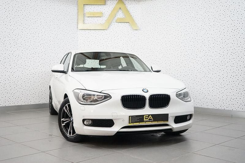 Branco Usado 2012 BMW 116 Efficient Dynamics Citadino | € 12.480 - Imagem 1/4
