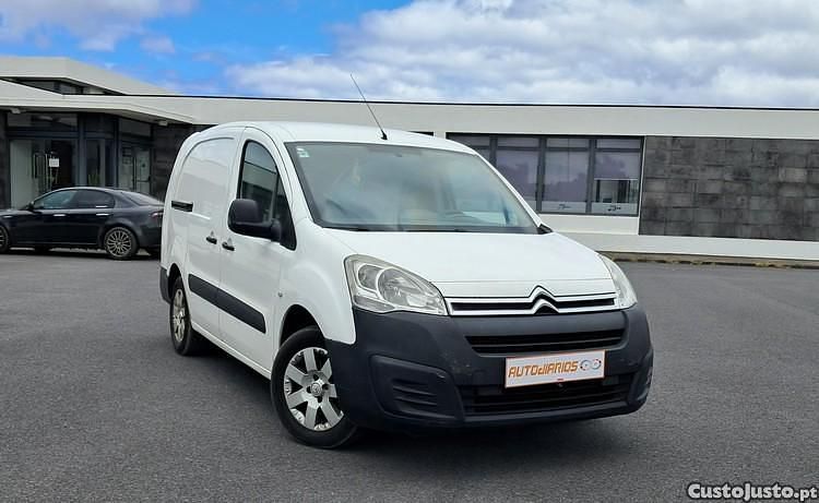 Branco Usado 2017 Citroën Berlingo Monovolume | € 8.990 (Bom preço) - Imagem 1/1