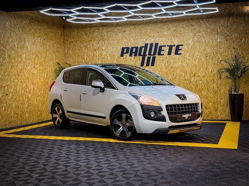 Branco Usado 2011 Peugeot 3008 Sport SUV | € 7.990 (Preço justo) - Imagem 1/4