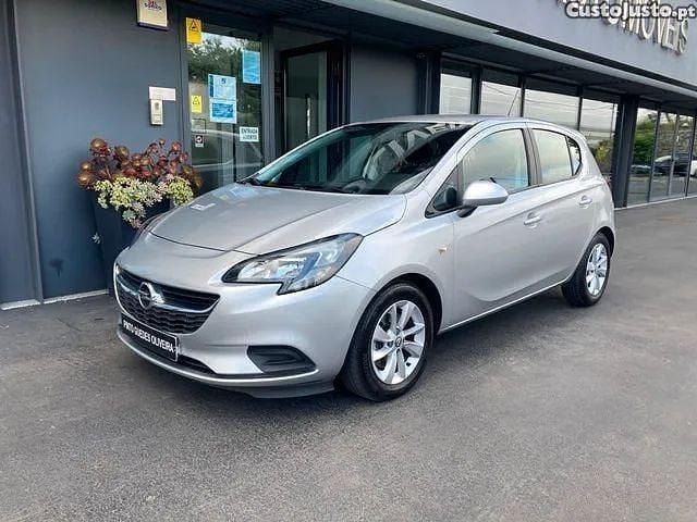 Branco Usado 2018 Opel Corsa Dynamic Sedan | € 8.990 (Preço justo) - Imagem 1/1
