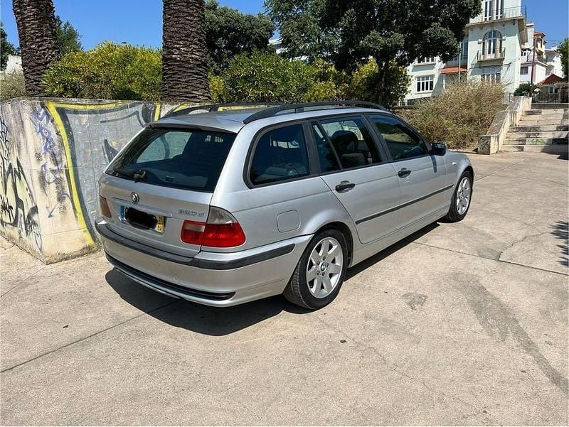 Usado 2003 BMW 320 Carrinha | € 3.750 (Bom preço) - Imagem 1/4