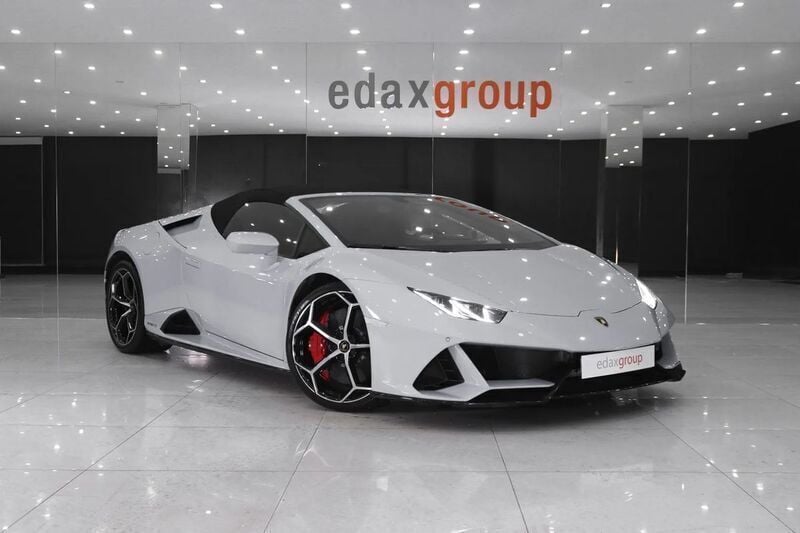 Cinza Usado 2022 Lamborghini Huracán Coupé | € 382.500 - Imagem 1/4
