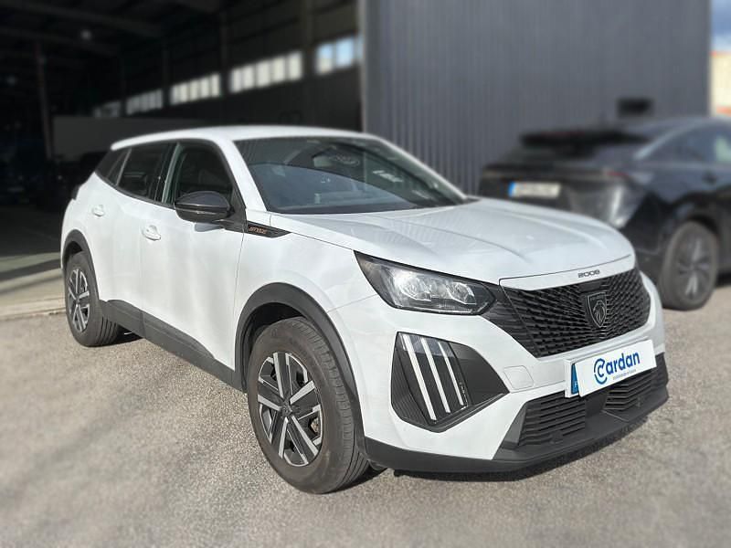 Branco Usado 2025 Peugeot e-2008 Style SUV | € 27.990 (Preço justo) - Imagem 1/4