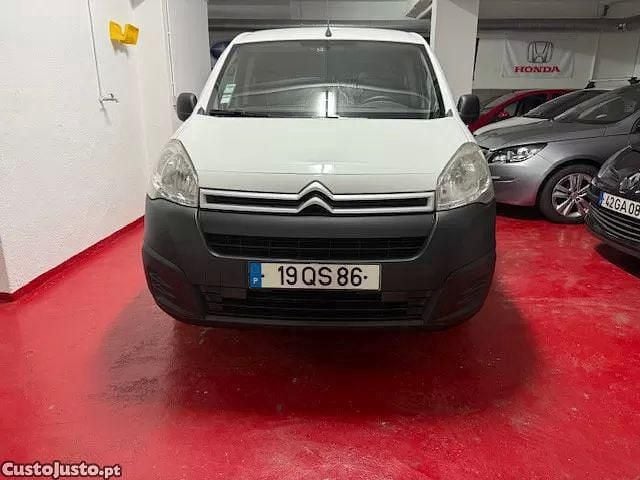 Usado Citroën Berlingo Exclusive 92 HP (67 kW) 2015 Branco Monovolume