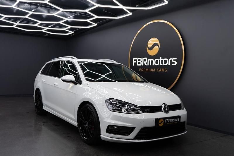 Branco Usado 2015 VW Golf VII R-line Carrinha | € 14.990 (Caro) - Imagem 1/4