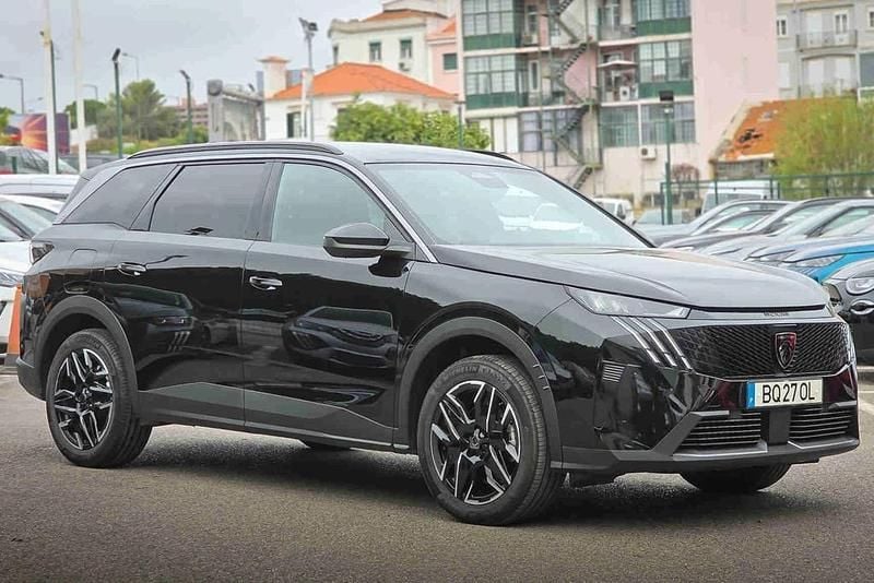 Preto Usado 2025 Peugeot 5008 Allure Monovolume | € 37.990 - Imagem 1/4