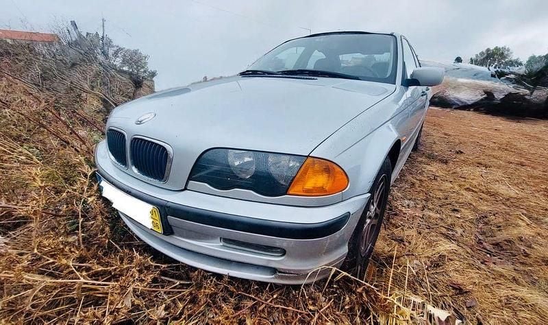 Usado 2001 BMW 320 | € 3.900 (Preço justo) - Imagem 1/4