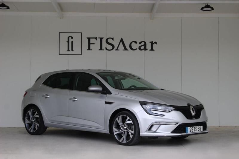 Cinzento Usado 2017 Renault Mégane IV | € 16.500 (Preço justo) - Imagem 1/4
