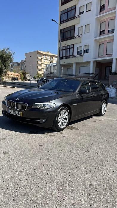 Usado 2012 BMW 525 Sedan | € 16.000 - Imagem 1/4