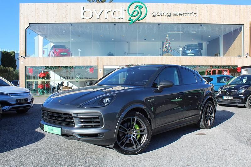 Cinza Usado 2020 Porsche Cayenne SUV | € 79.900 - Imagem 1/4