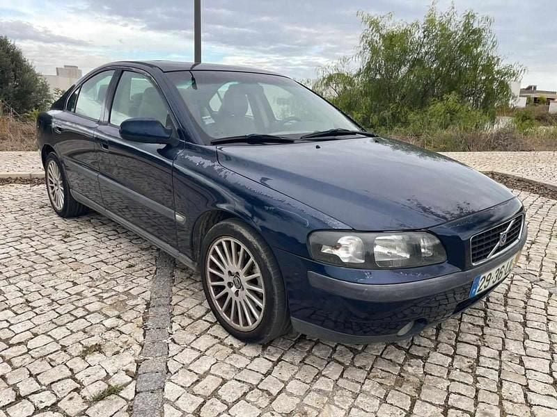 Azul Usado 2002 Volvo S60 Sedan | € 4.900 (Preço elevado) - Imagem 1/4