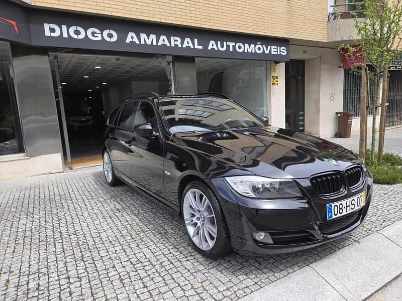 Preto Usado 2009 BMW 320 Carrinha | € 10.500 (Preço justo) - Imagem 1/4