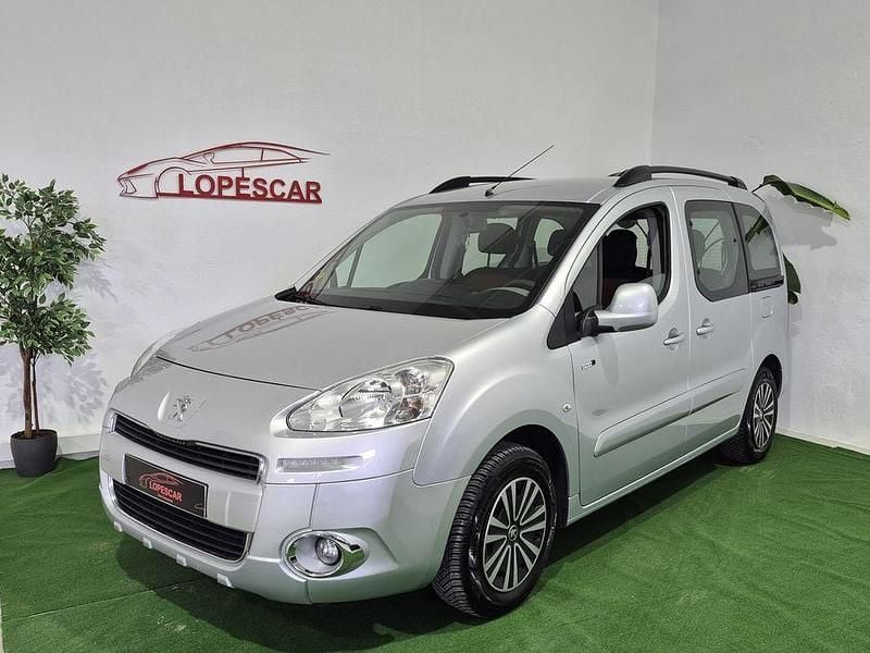 Usado 2015 Peugeot Partner Style Van | € 13.250 - Imagem 1/4