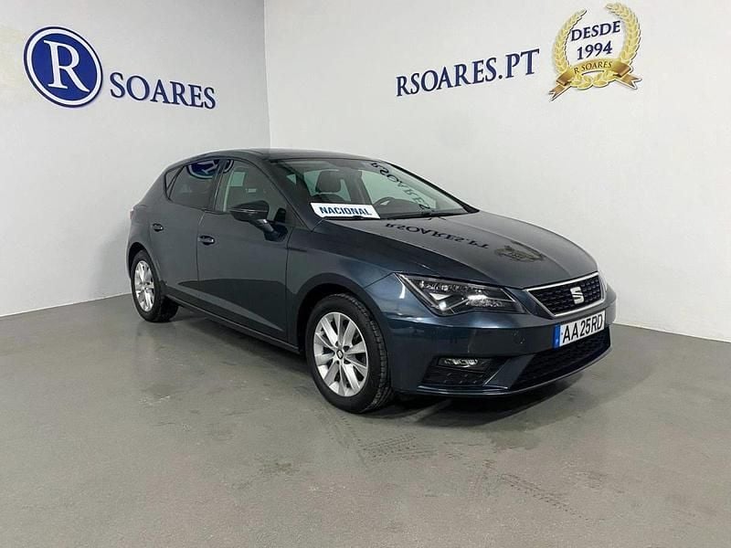 Cinza Usado 2020 Seat Leon Style | € 16.900 (Preço justo) - Imagem 1/4