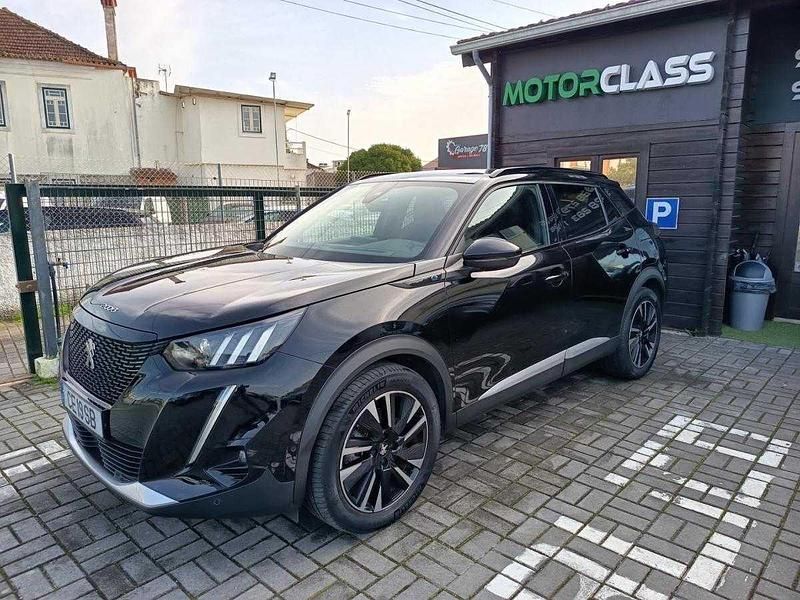 Usado Peugeot e-2008 100 kW (136 HP) 2022 Preto SUV