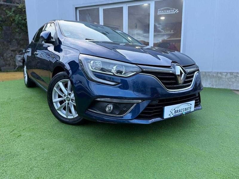 Usado Renault Mégane III 110 HP (80 kW) 2016 Azul