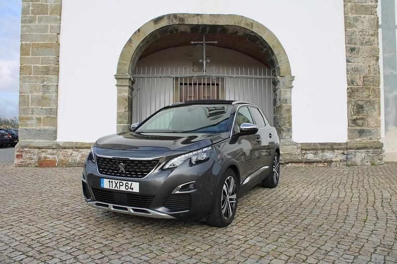 Cinzento Usado 2019 Peugeot 3008 Citadino | € 25.500 (Preço justo) - Imagem 1/4