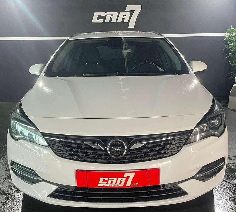 Usado Opel Astra Business Edition 122 HP (89 kW) 2019 Branco Carrinha