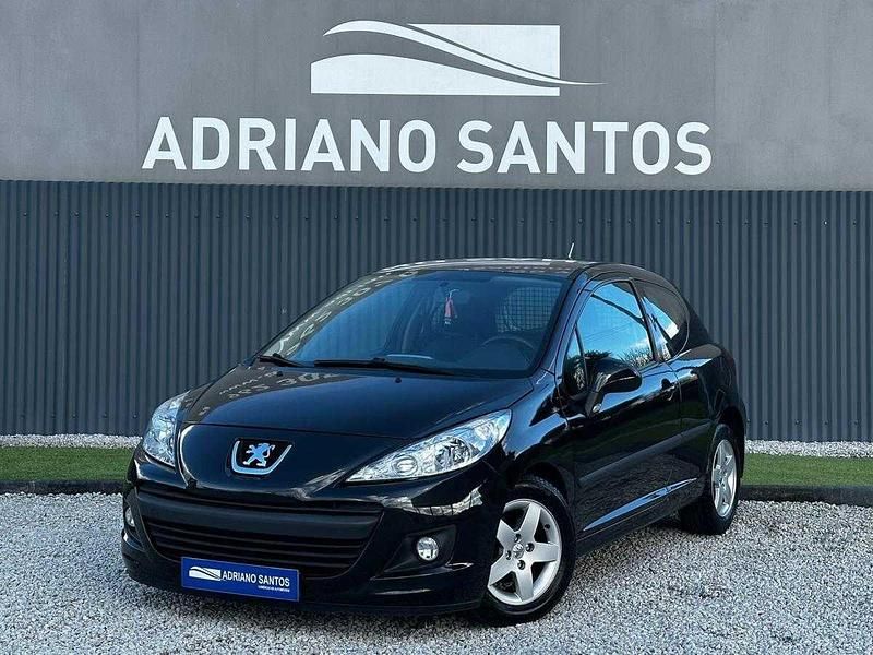 Usado Peugeot 207 Sport 90 HP (66 kW) 2010 Preto