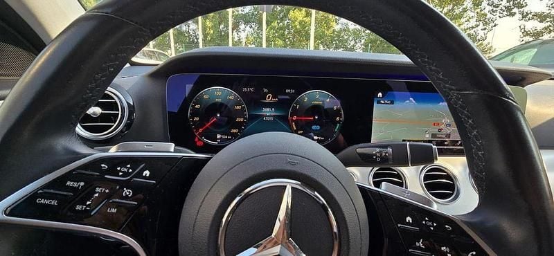 Usado 2020 Mercedes E300 Sedan | € 39.950 (Preço justo) - Imagem 1/4