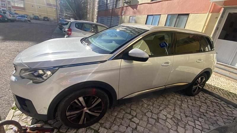Usado Peugeot 5008 120 HP (88 kW) 2017 Branco Citadino