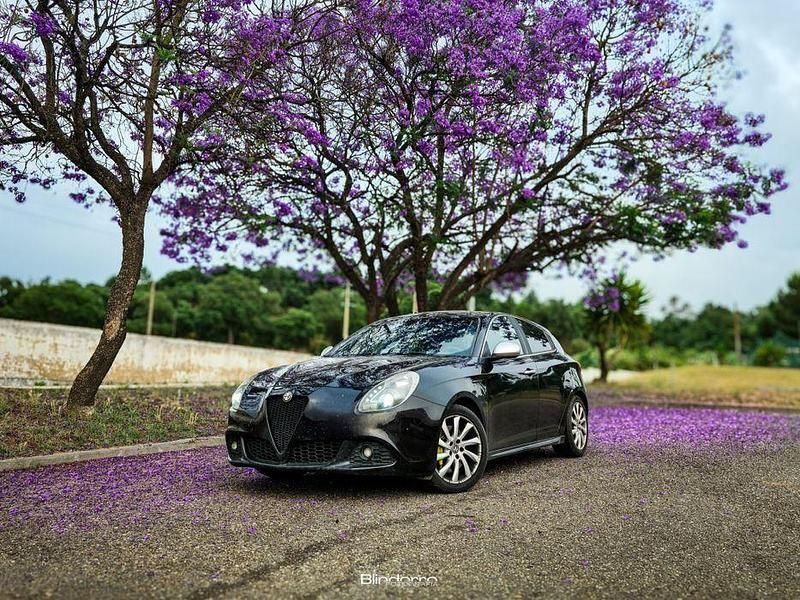 Usado 2010 Alfa Romeo Giulietta Citadino | € 8.000 (Preço justo) - Imagem 1/4