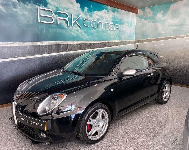 Preto Usado 2018 Alfa Romeo MiTo Citadino | € 12.390 (Preço justo) - Imagem 1/4