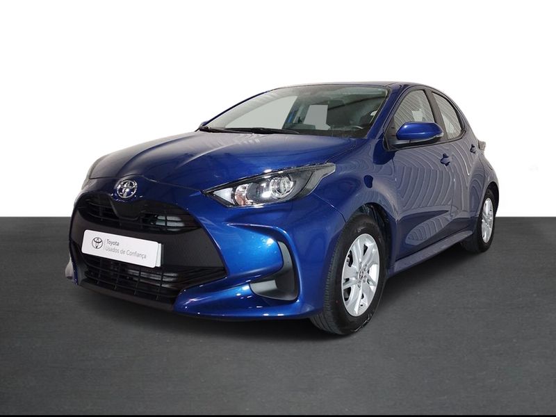Azul (pintura metalizada) Usado 2022 Toyota Yaris Comfort Sedan | € 17.750 (Preço justo) - Imagem 1/4