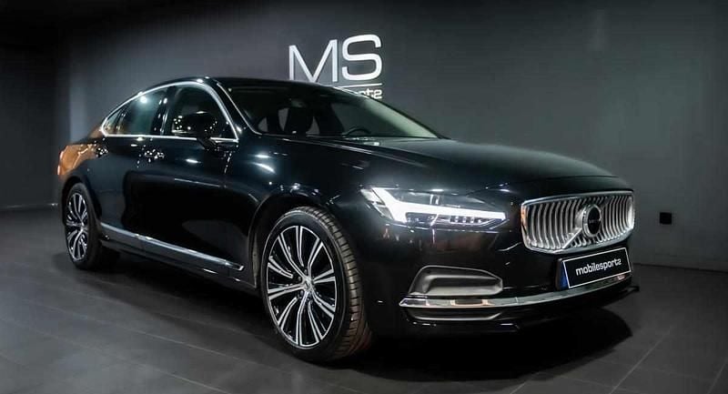 Preto Usado 2022 Volvo S90 Sedan | € 39.500 - Imagem 1/4