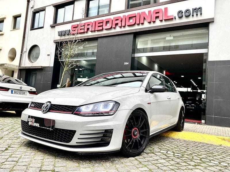Cinzento Usado 2015 VW Golf VII | € 21.600 (Super Preço) - Imagem 1/4