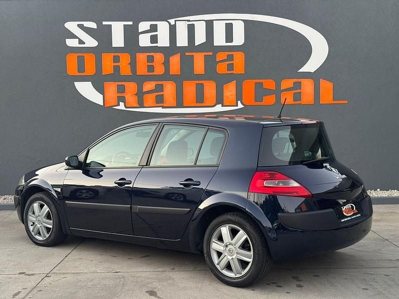 Usado Renault Mégane III 80 HP (58 kW) 2008 Azul