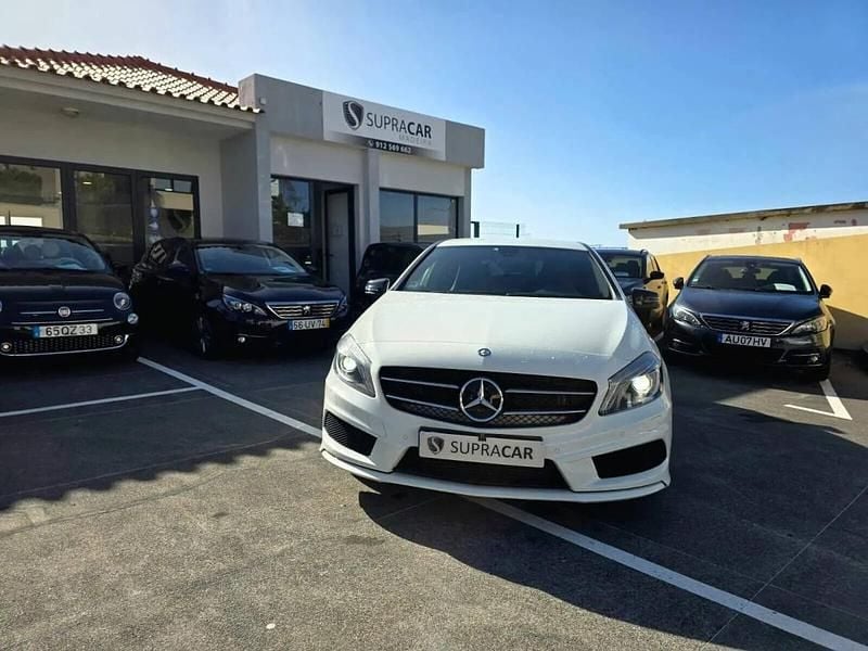 Usado Mercedes A180 136 HP (100 kW) 2014 Branco